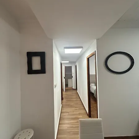 Campus Apartment *